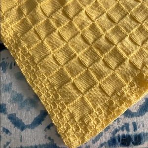 Handmade knitted & crochet blanket
Yellow basket